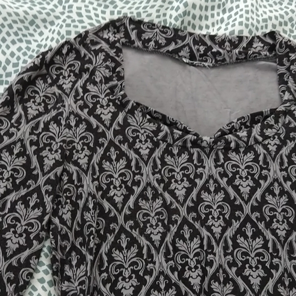 Patterned Long-sleeve Shirt - Picture 4 of 4